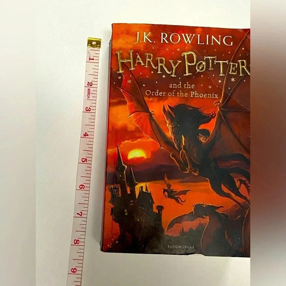 Harry Potter and the Order of the Phoenix - Book 5 | Softcover 📚 - Picture 4 of 16